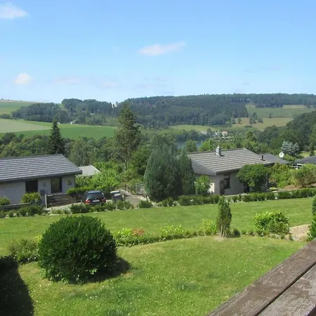 Ruhiger Am Hennesee Mit Terrasse Meschede