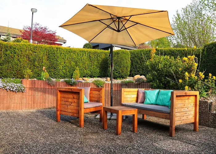 Ruhiger Am Hennesee Mit Terrasse Nyaraló