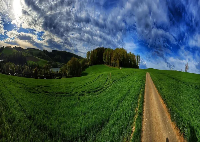 Ruhiger Am Hennesee Mit Terrasse Nyaraló