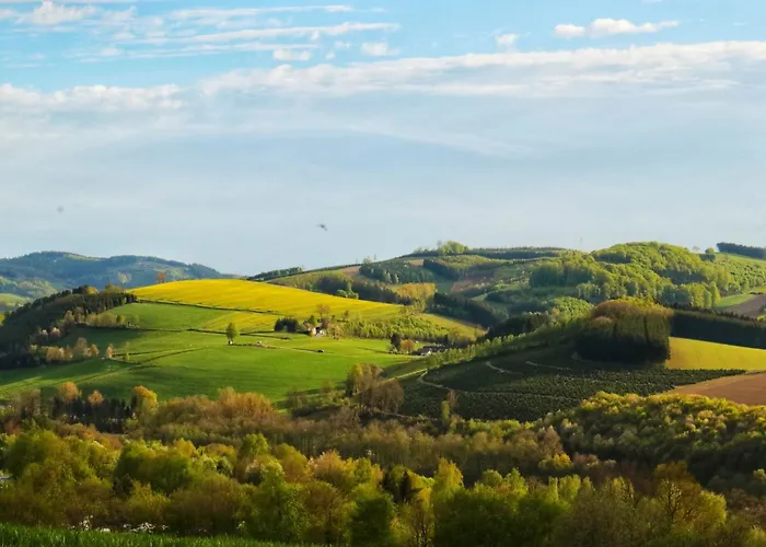 Ruhiger Am Hennesee Mit Terrasse Nyaraló *